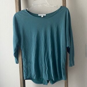 Quarter sleeved blouse - buttons at back